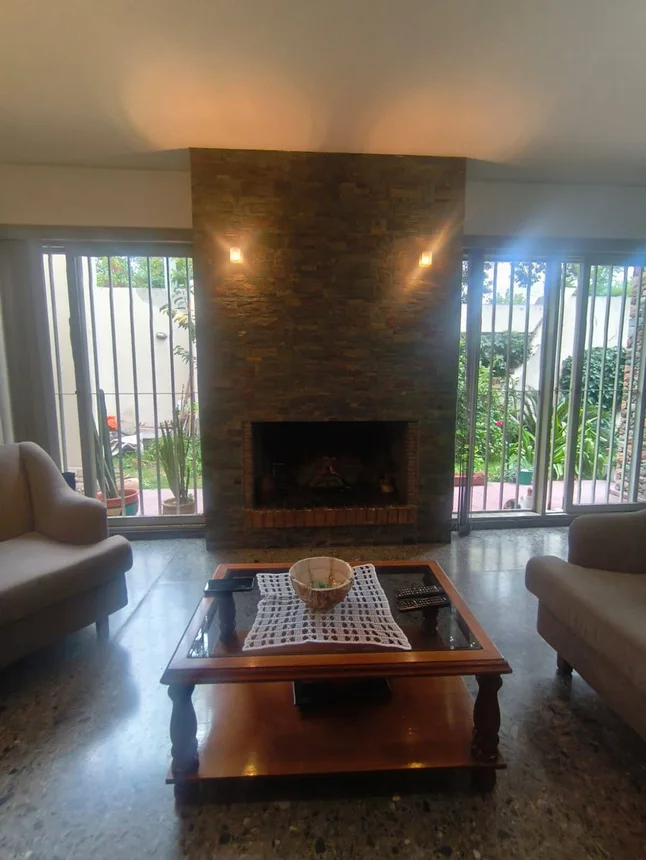 Casa en venta en Guaymallén, foto 2