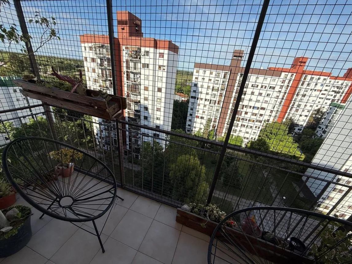 Departamento de 4 ambientes en venta en Wilde, Las Flores 1600