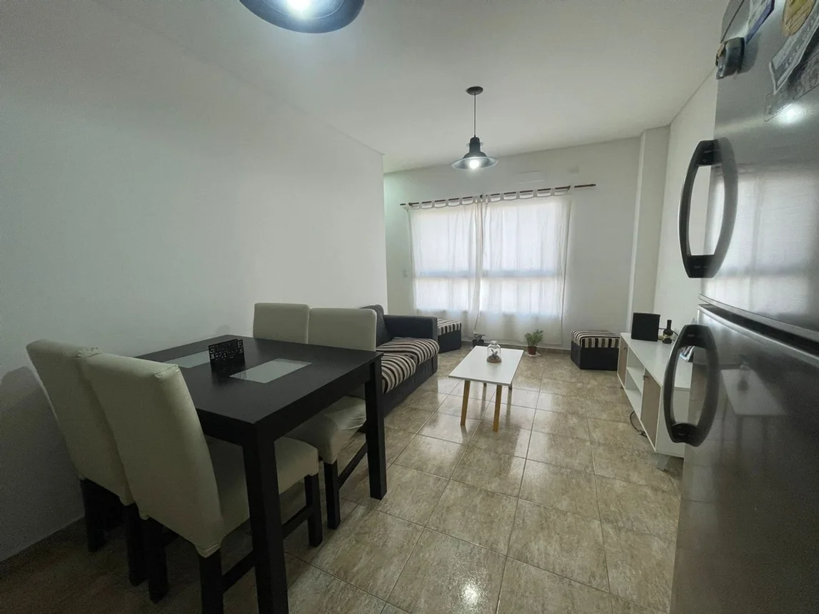 Dúplex en alquiler en Morón, foto 2