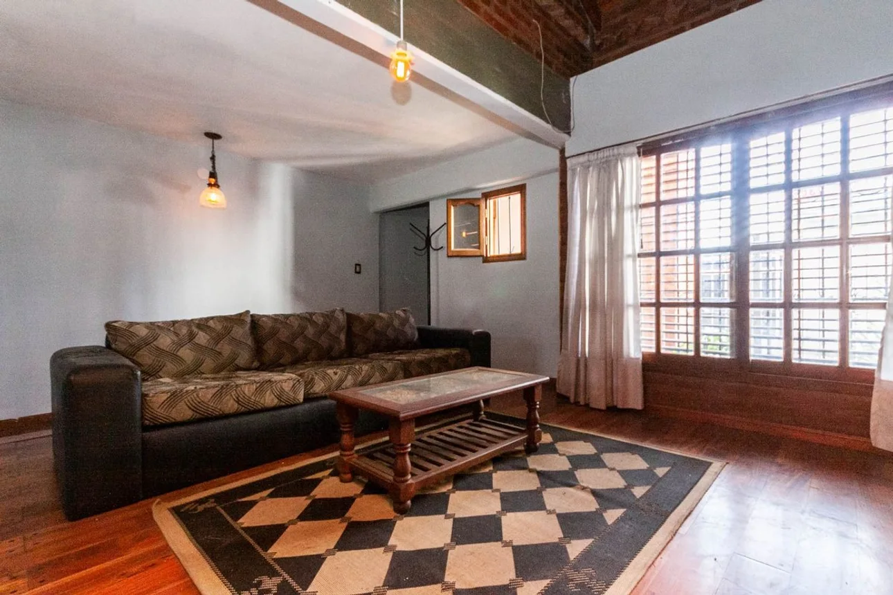 Venta casa 3 ambientes jardin y cochera lanus, foto 2