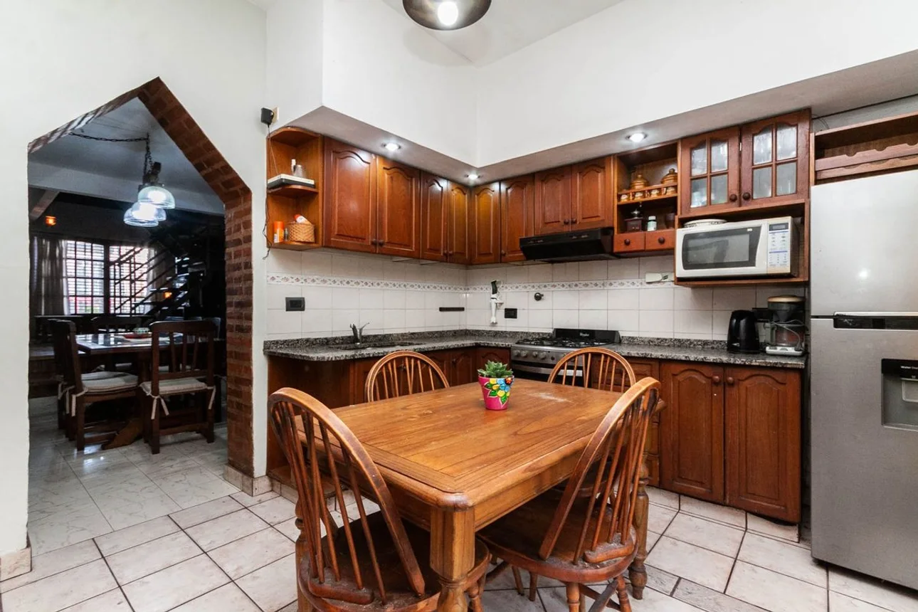 Venta casa 3 ambientes jardin y cochera lanus, foto 1