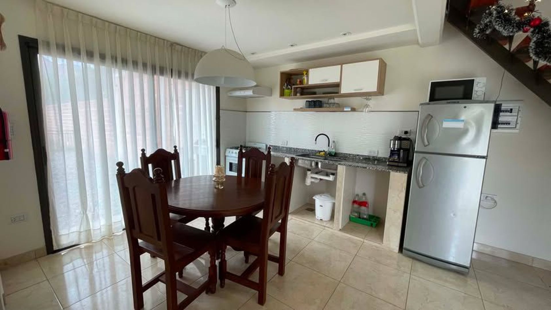 CASA EN VENTA O PERMUTA CAFAYATE CON PILETA - foto 2