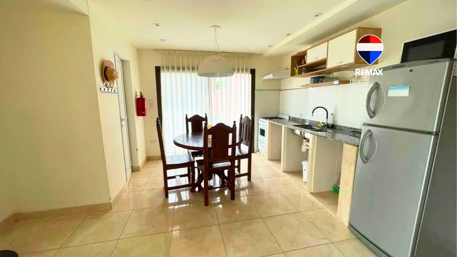 CASA EN VENTA O PERMUTA CAFAYATE CON PILETA - foto 1