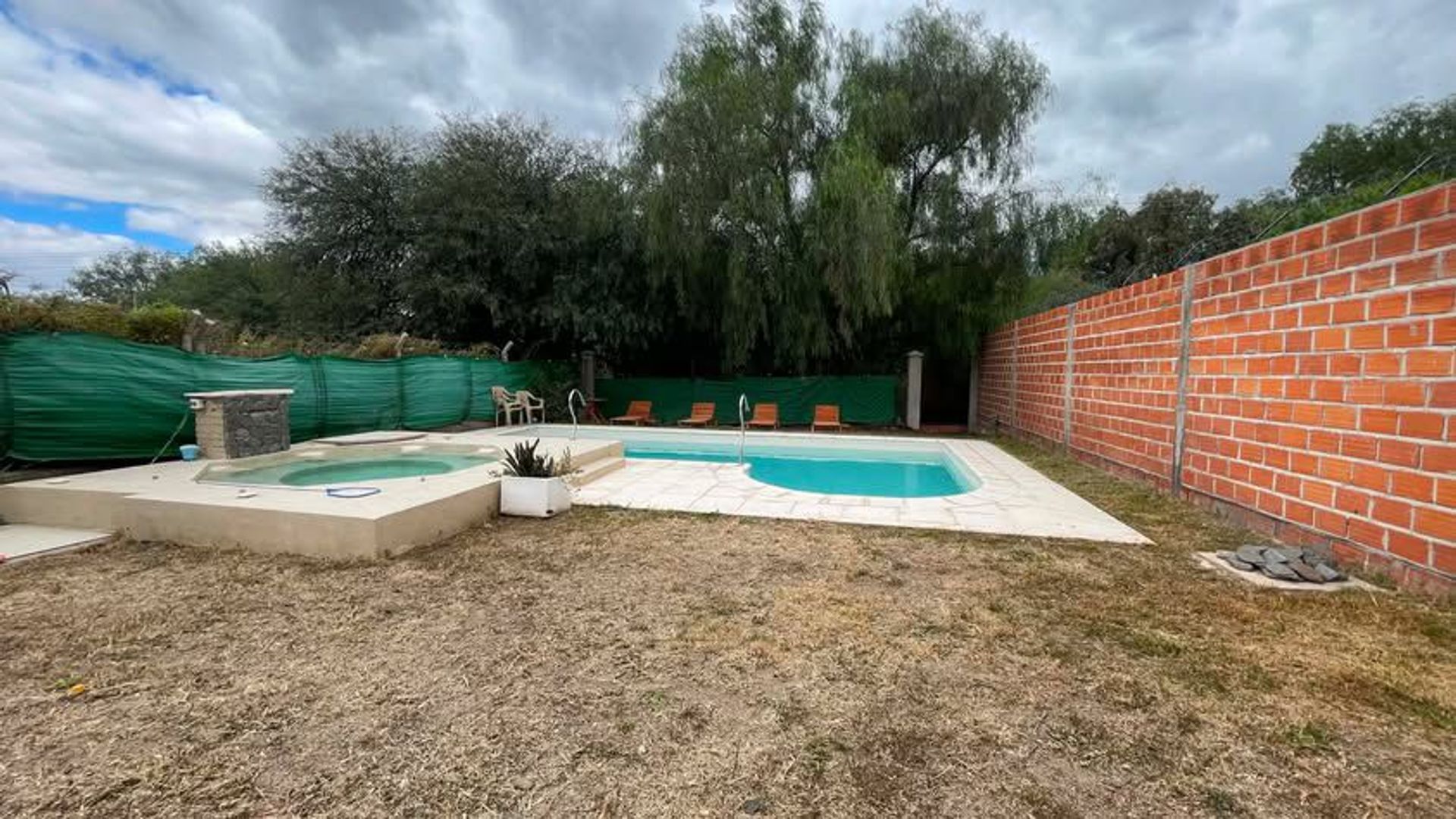 CASA EN VENTA O PERMUTA CAFAYATE CON PILETA - foto 12