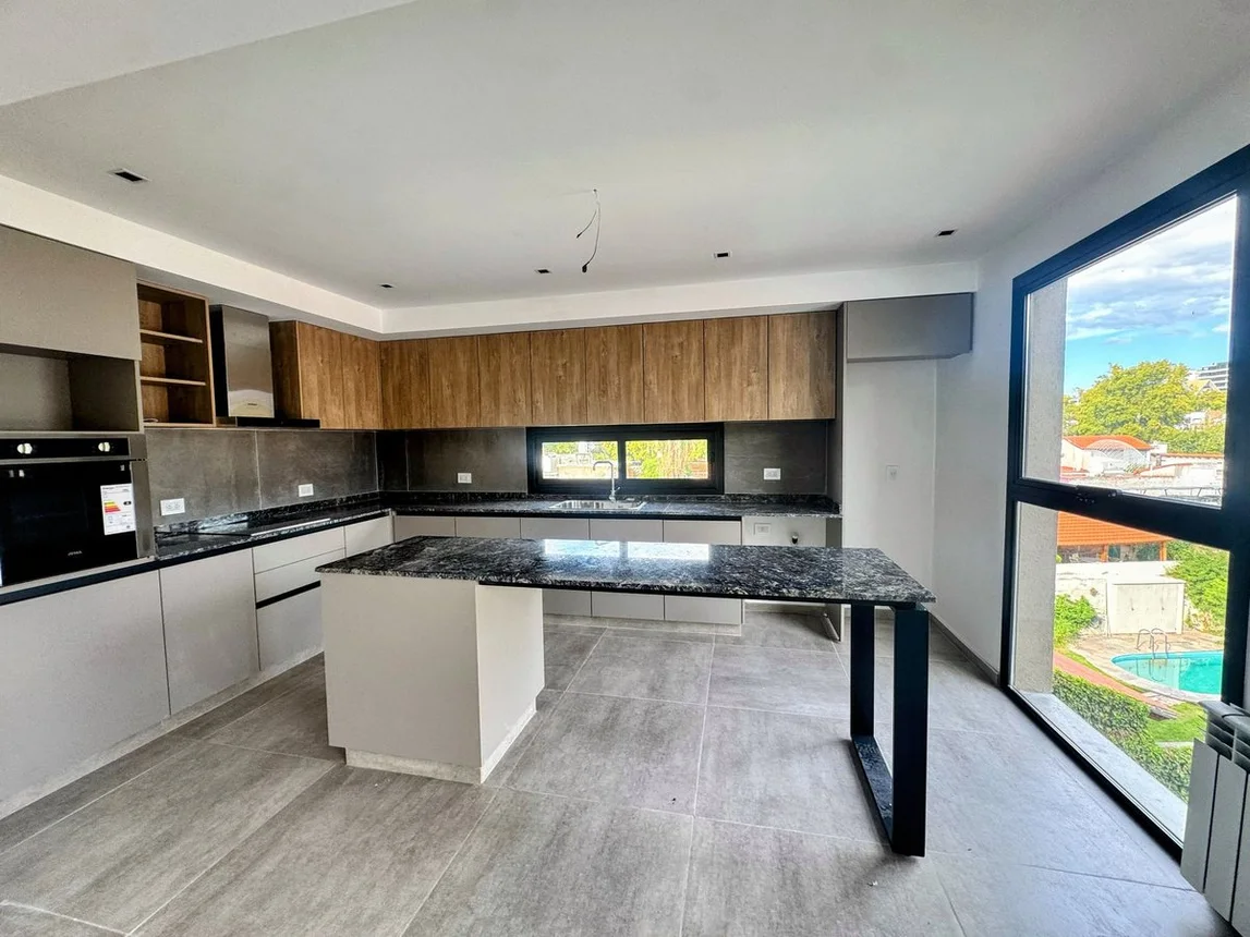 Duplex en 5ta seccion, foto 1