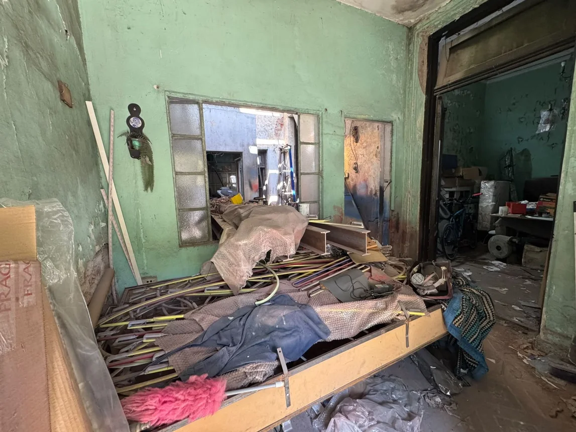 Venta casa a refaccionar villa gral mitre, foto 2
