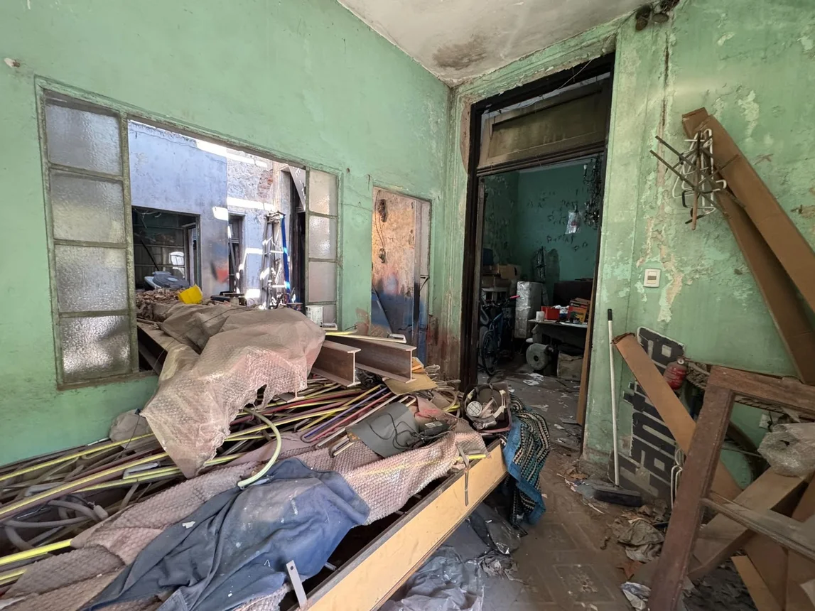 Venta casa a refaccionar villa gral mitre, foto 3