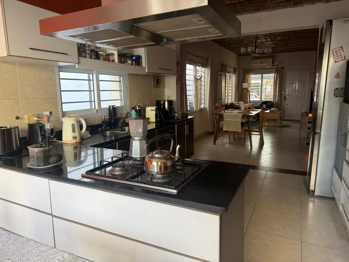 Casa en venta en Villa Luzuriaga, foto 4