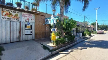 Venta Casa con Dpto + Local en Ciudadela