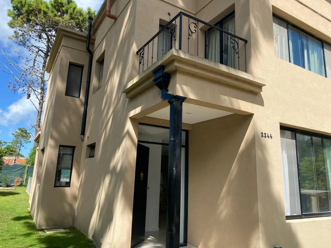 Casa en venta en Pinamar, foto 3