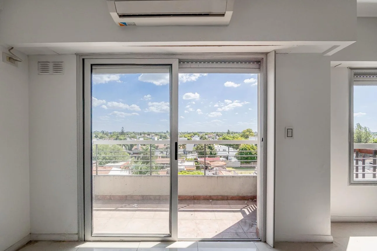 Departamento de 4 ambientes en venta en Castelar, San Pedro 800, foto 3