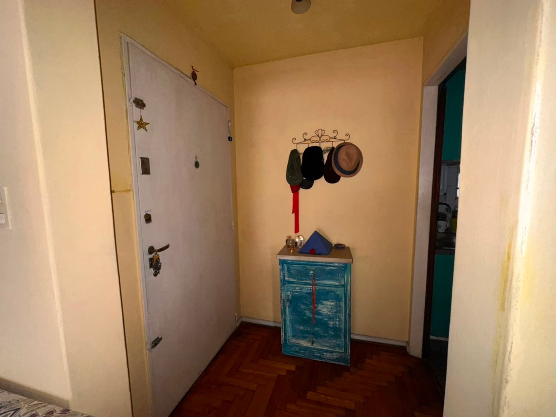 Foto 8 — Venta depto 2 amb. con balcón corrido Recoleta