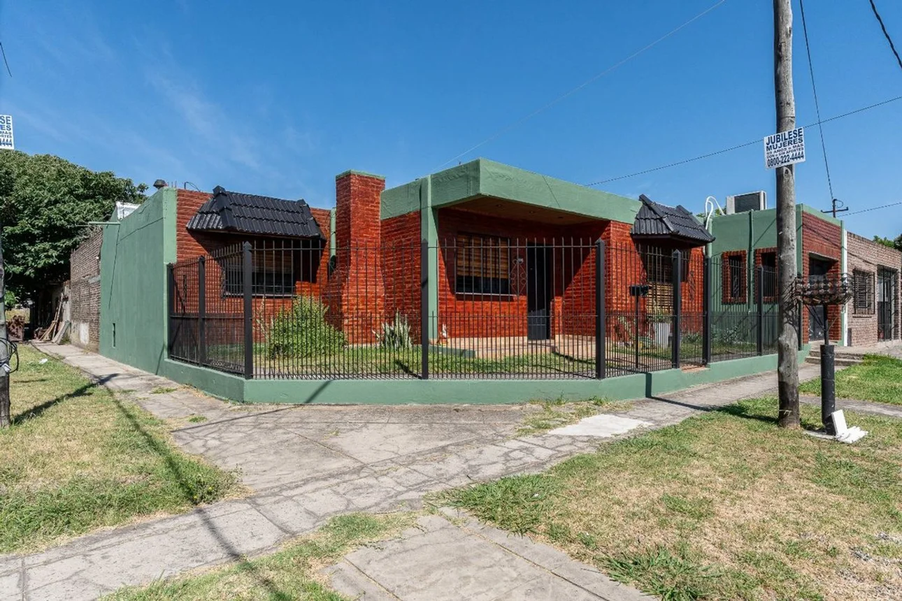 Casa en venta en Berazategui, foto 4