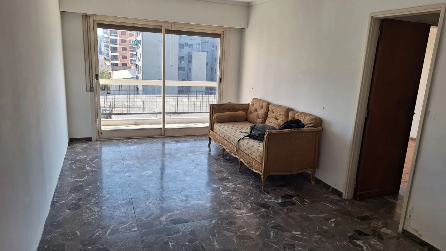 Departamento en venta en Balvanera, Avenida Belgrano 1800
