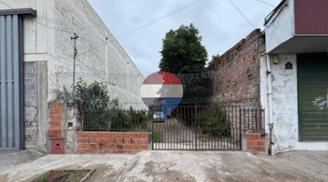 VENTA CASA EN BARRIO SAN PEDRITO, 3 HABITACIONES.