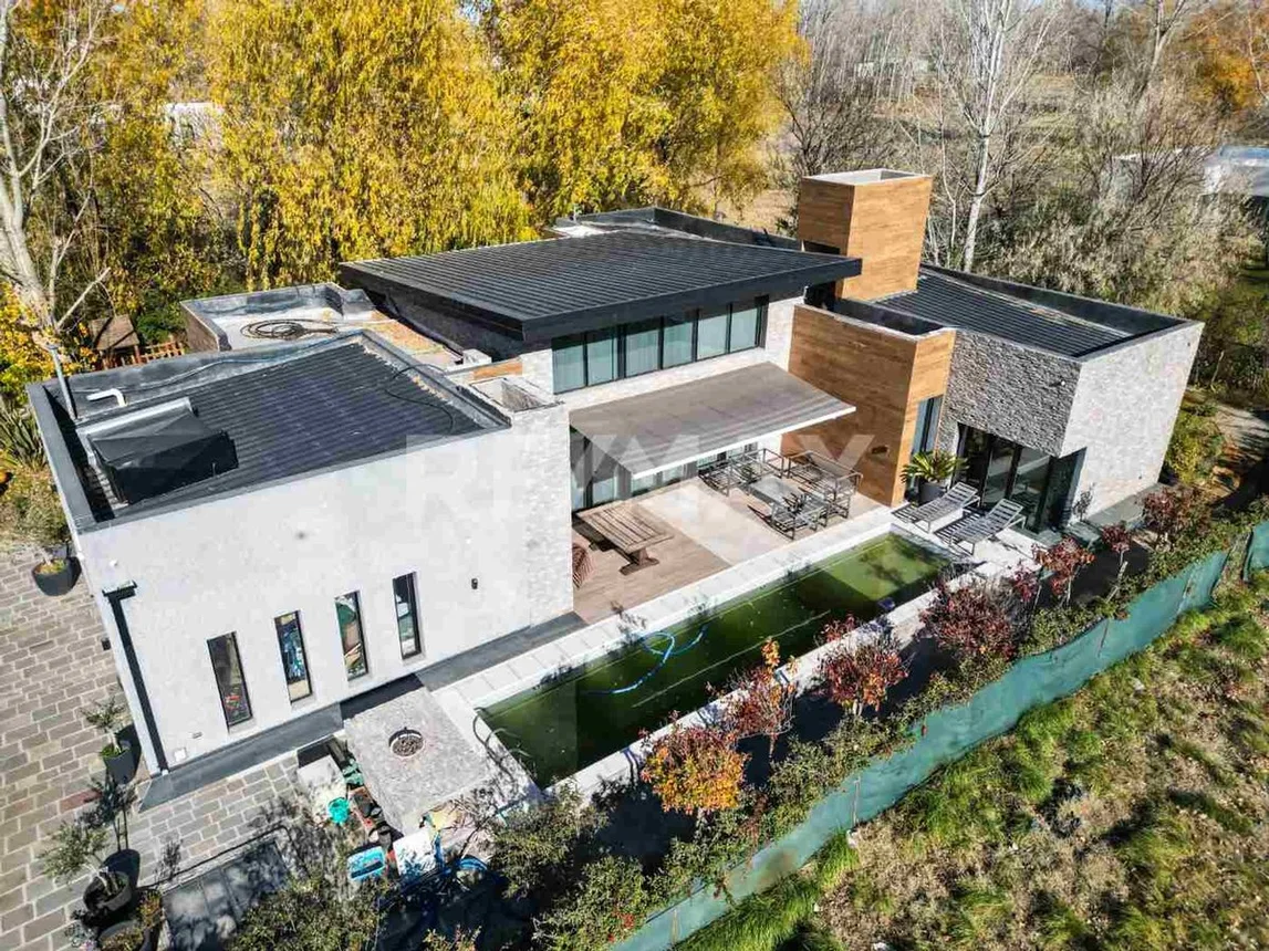 Casa en venta en Neuquén, foto 2