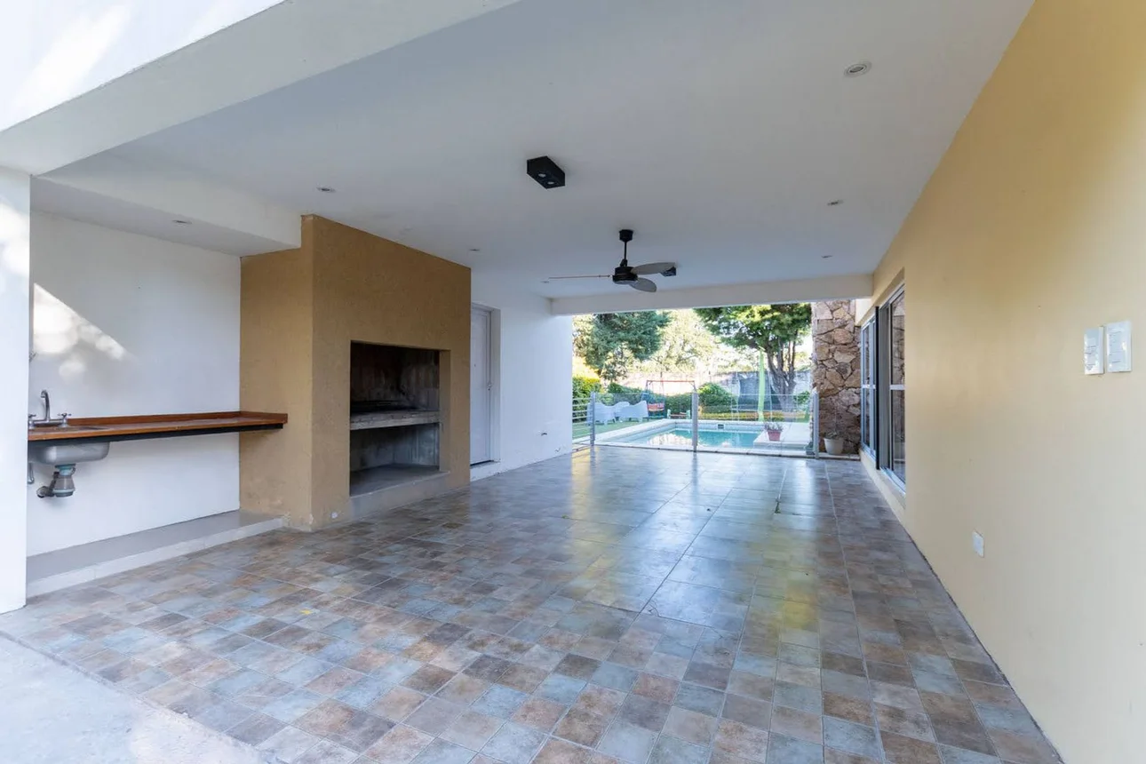 Venta casa 3 dorm y piscina en los molinos b° priv, foto 4