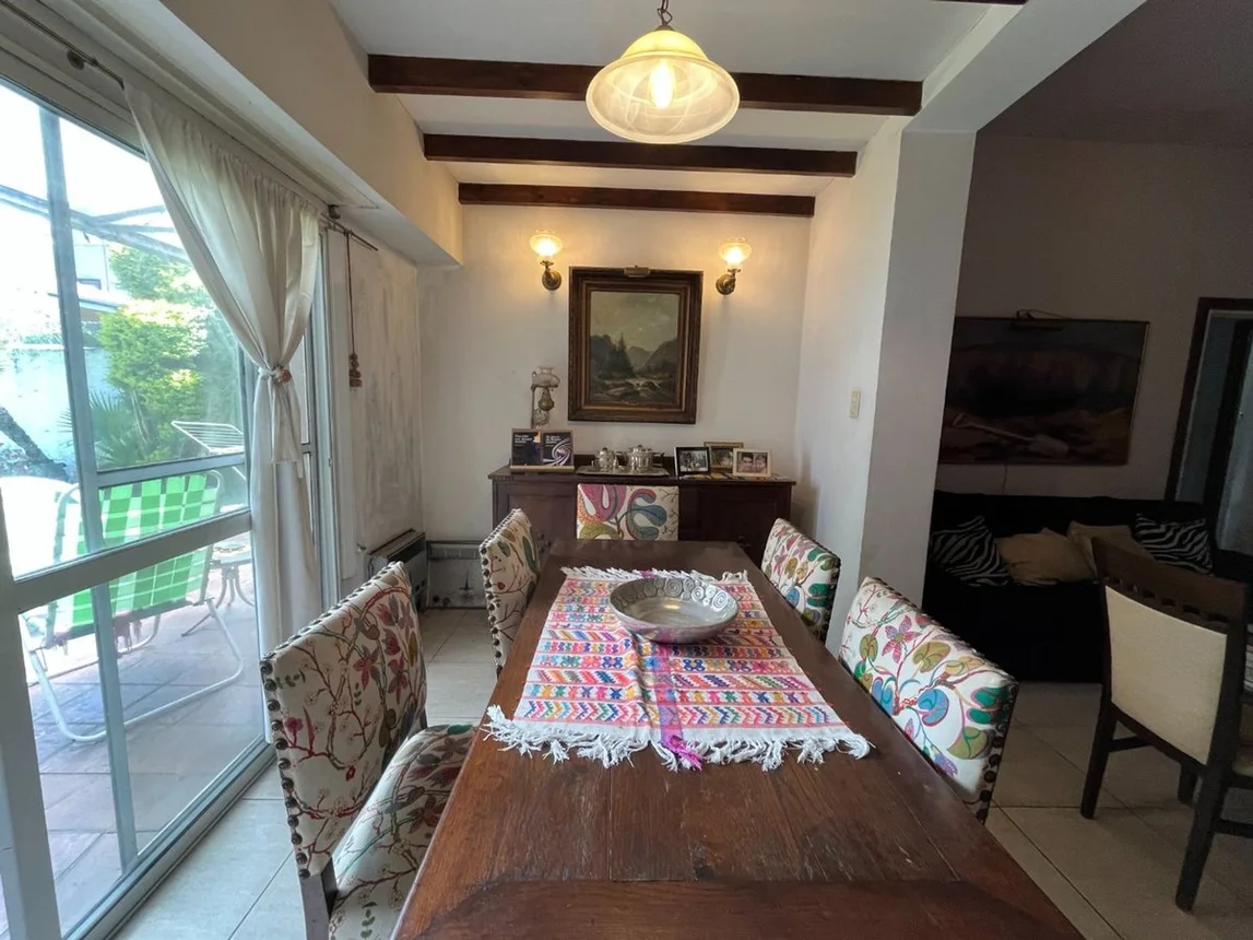Casa en venta en Adrogué, foto 2
