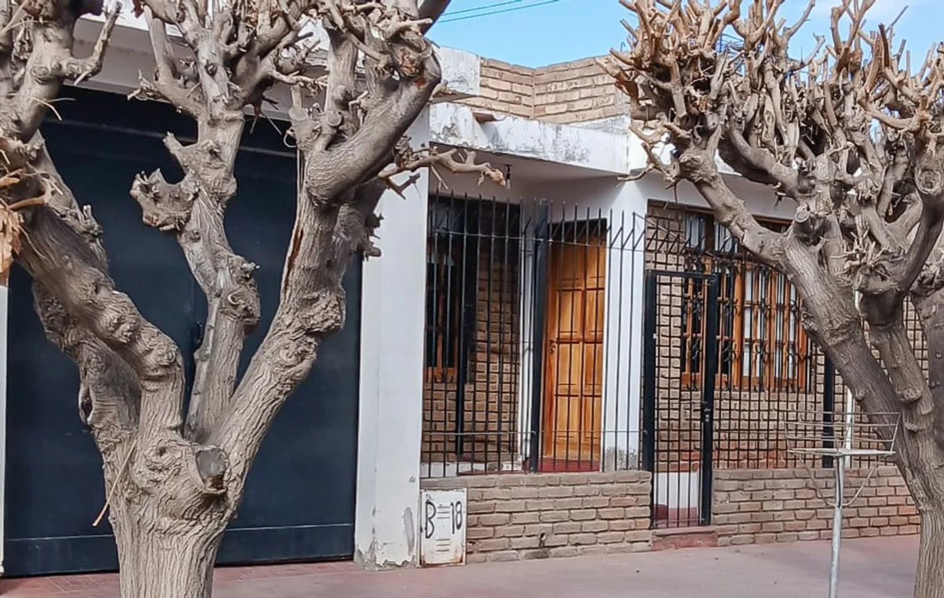 Casa en venta en Guaymallén, foto 2