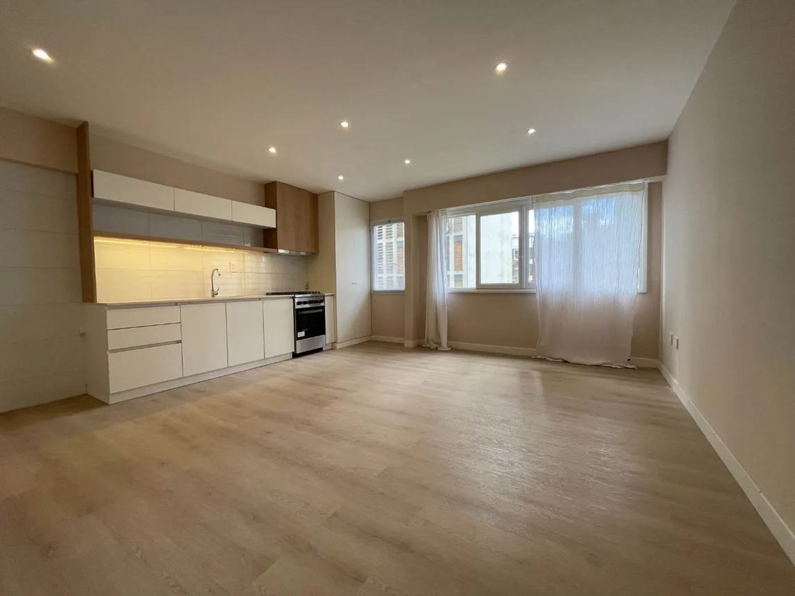 Departamento de 2 ambientes en venta en La Plata, Calle 6 Entre 45 y 46 600