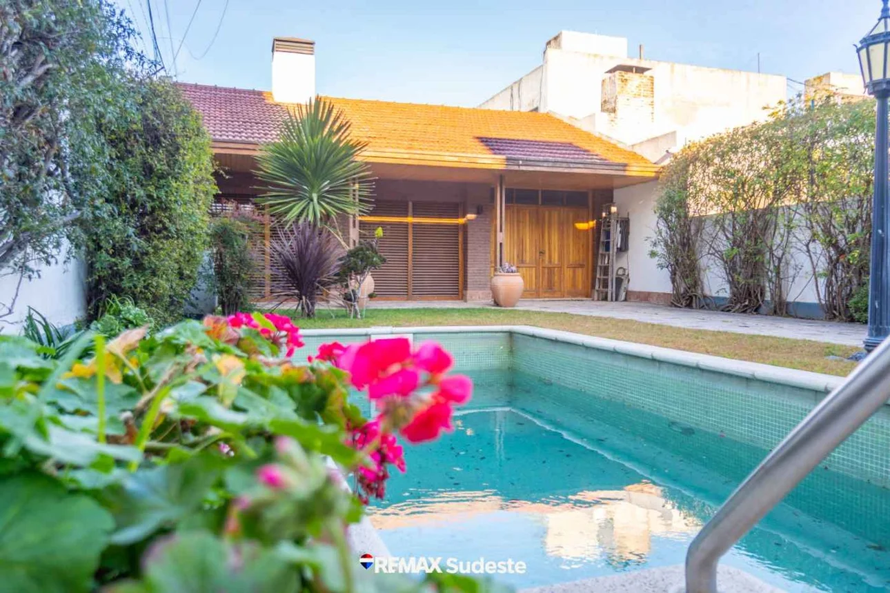 Casa tríplex en venta en Bahía Blanca, foto 4