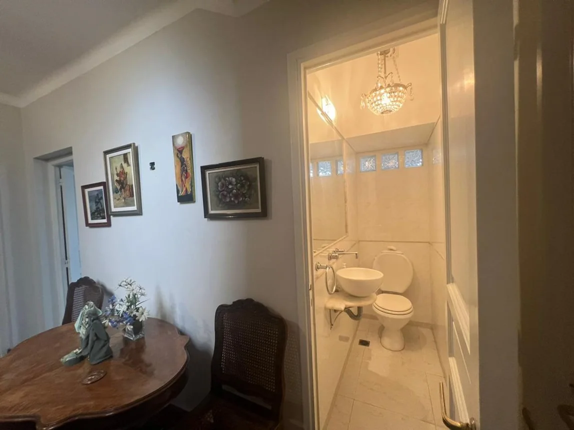 Venta casa zona monumento 4 dormitorios con pileta, foto 3