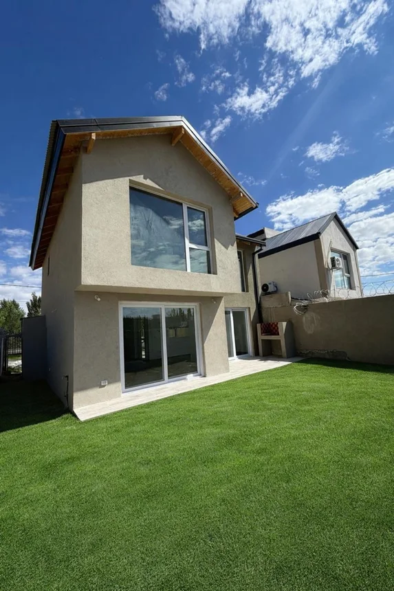 PH de 4 ambientes en venta en Neuquén, Sargento Manuel Bejarano 2300