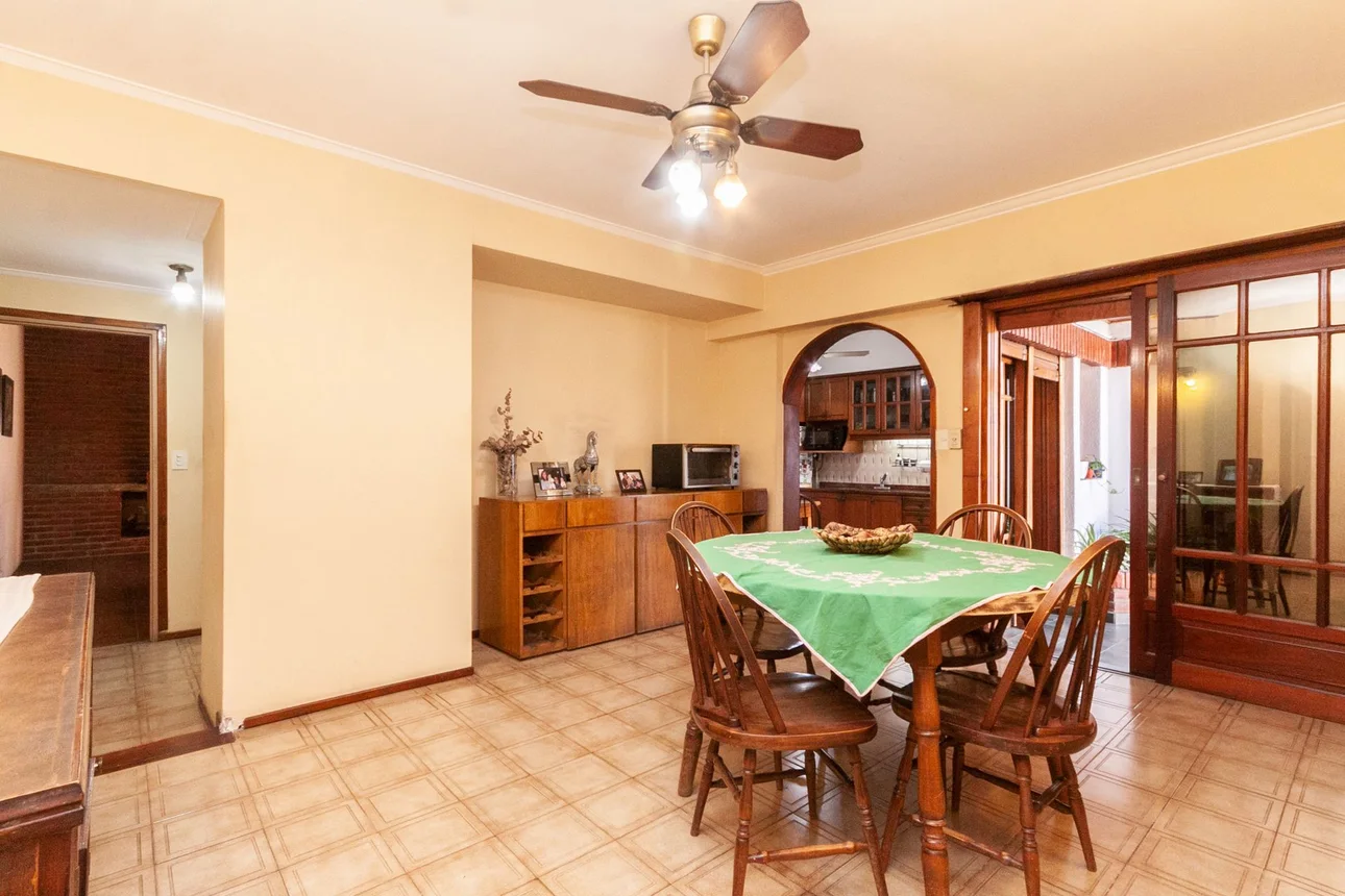 Casa de 4 ambientes en venta en Lomas de Zamora, Pedro Ignacio Rivera 900, foto 4