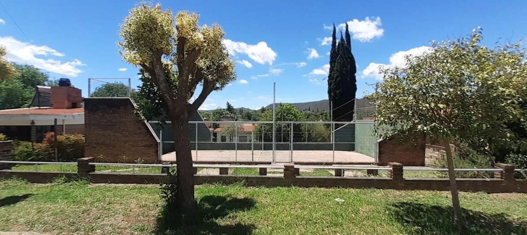 VENTA CANCHA DE PÁDEL EN SAN ANTONIO DE ARREDONDO