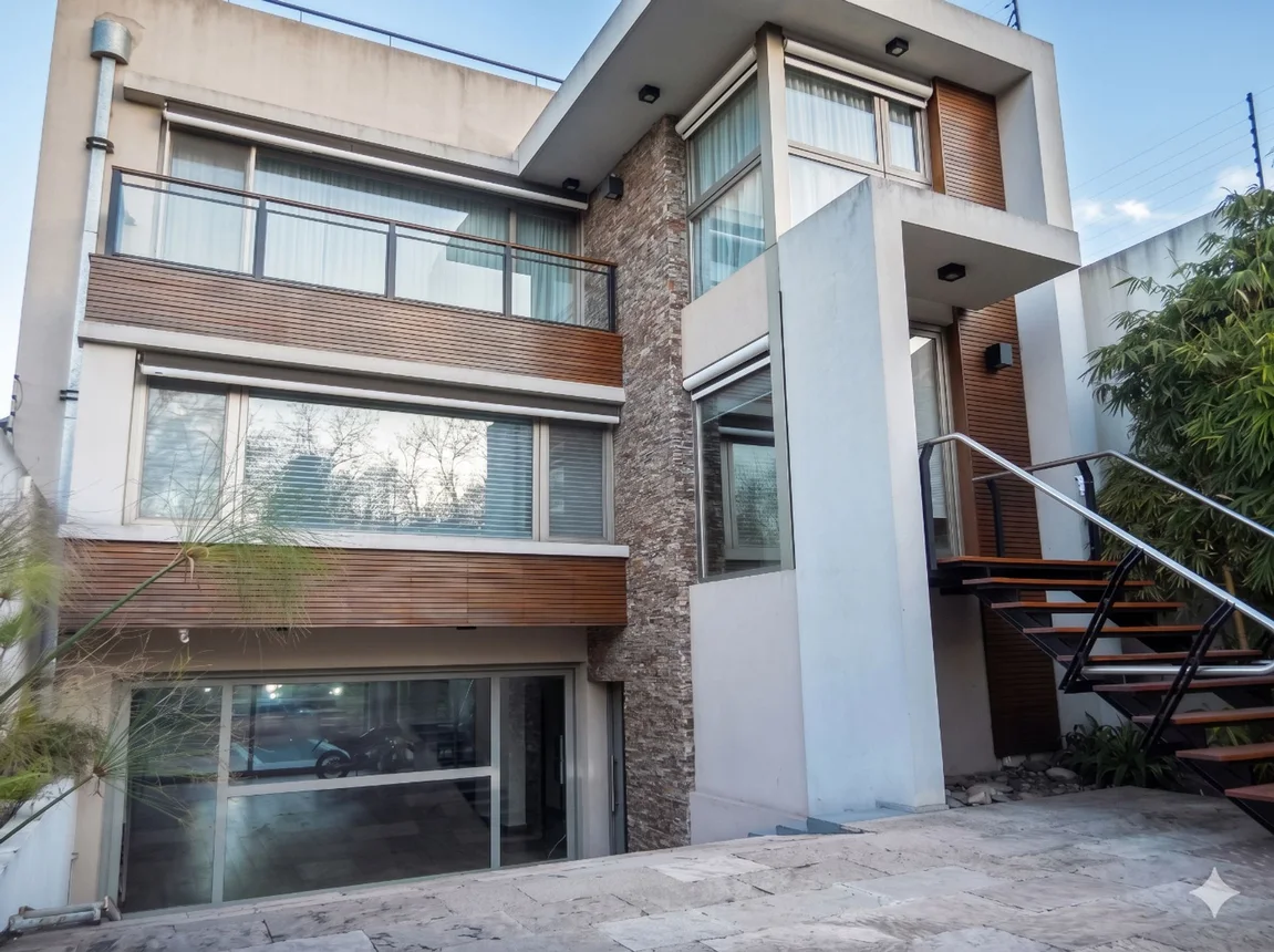 Venta casa 5 amb pileta quincho ascensor quilmes, foto 2