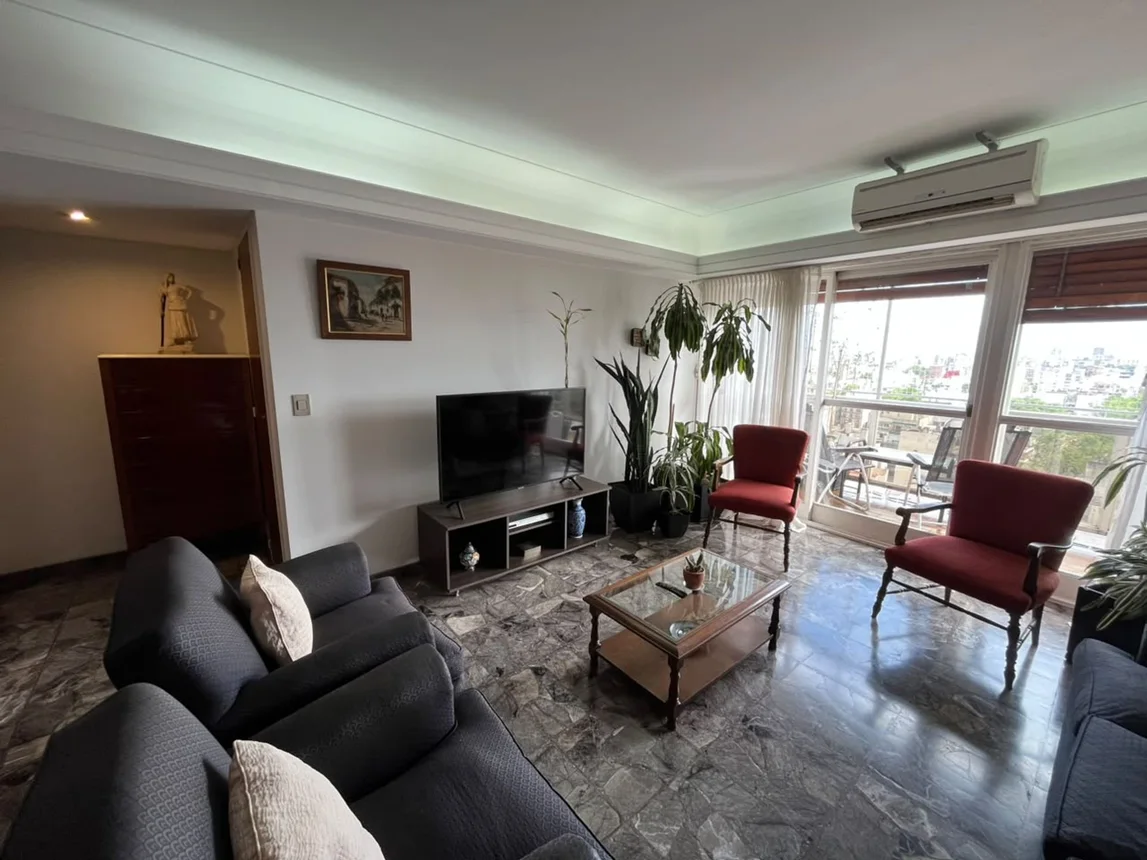 Departamento de 4 ambientes en venta en Flores, Bogotá 2200, foto 2