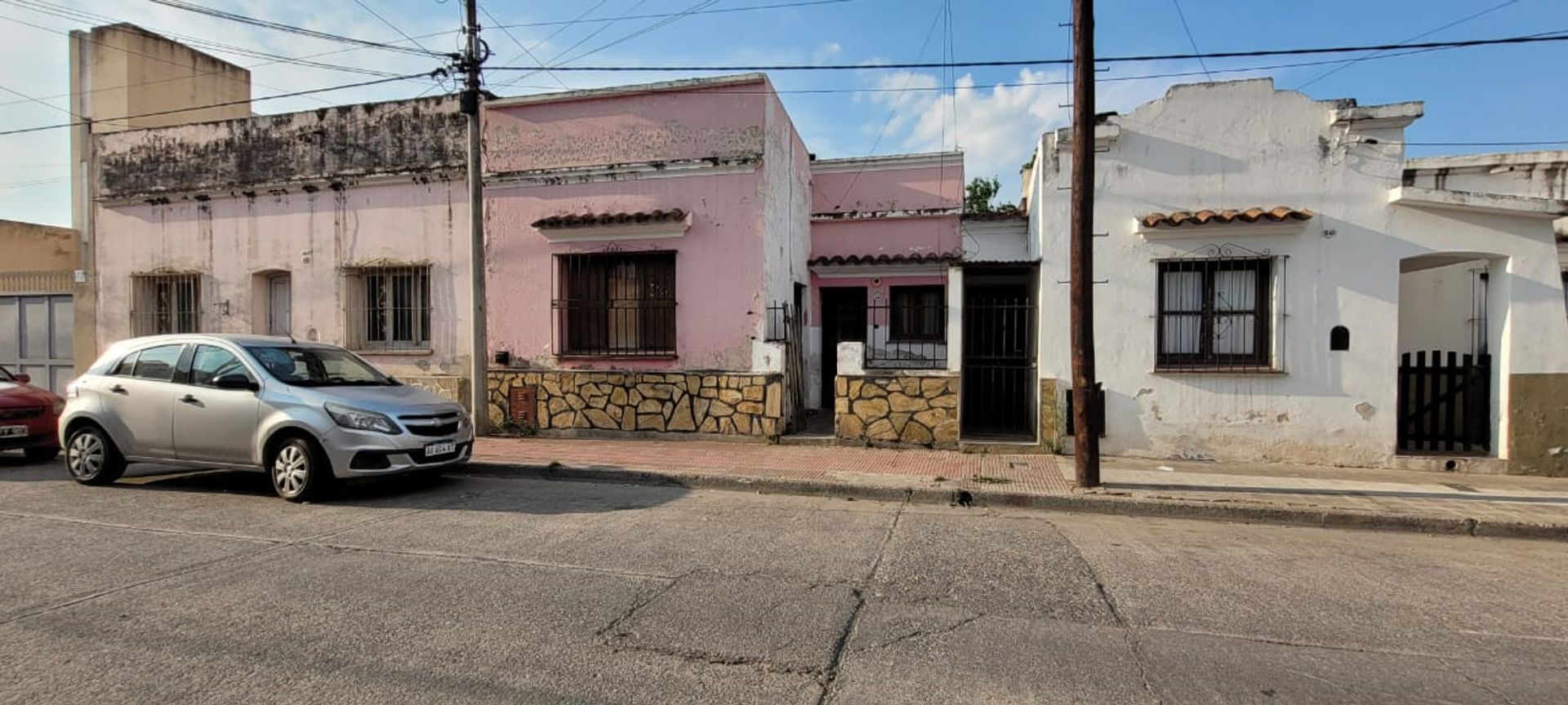 CASA A REFACCIONAR 4 DORMITORIOS VENTA MACROCENTRO - foto 2