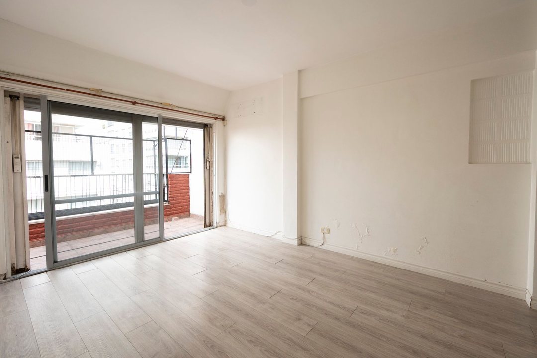 Depto 3 amb en venta V. Urquiza c/balcón al frente