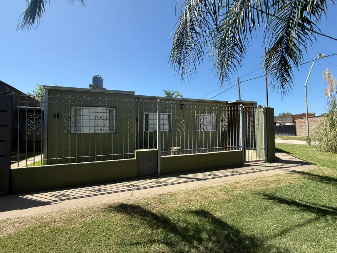 Casa de 7 ambientes en venta en Santa Fe, 4 de Enero 2100