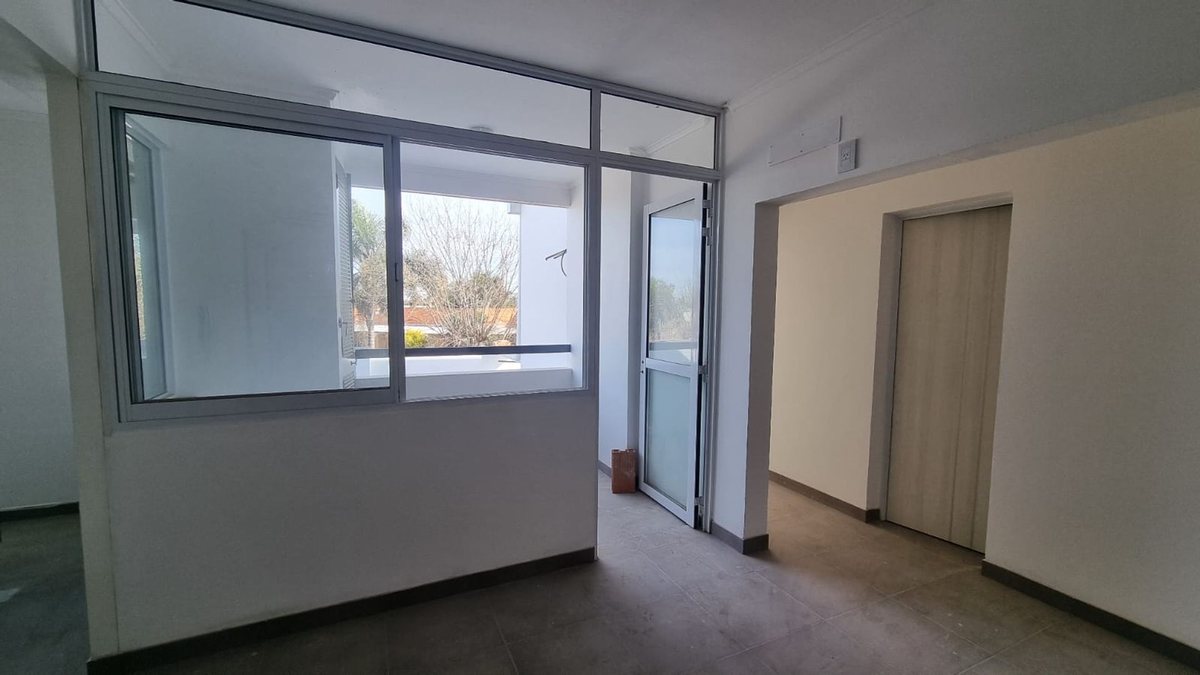 Foto 5 — DEPARTAMENTO DE 2 DORMITORIOS CON COCHERA Y PATIO