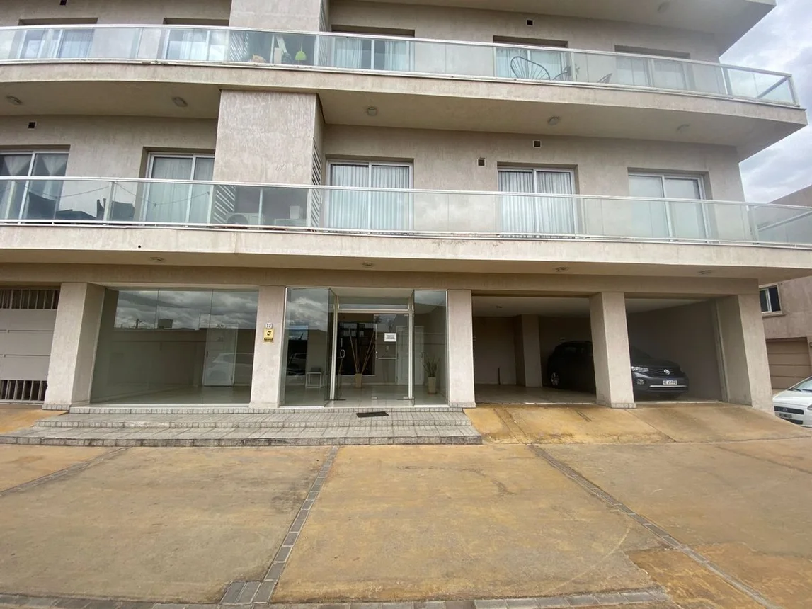 Departamento de 2 ambientes en alquiler en Guaymallén, Las Cañas 700