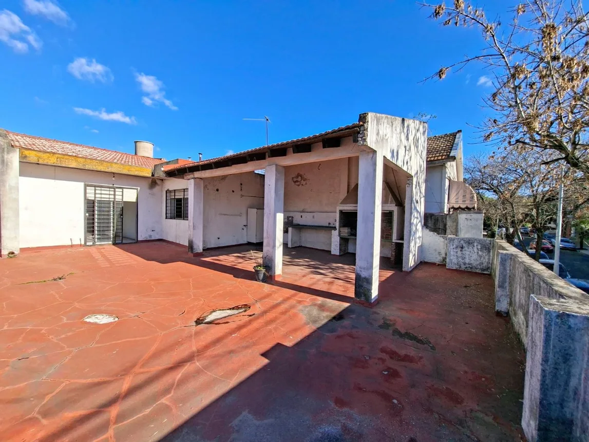 PH de 7 ambientes en venta en Flores, Laferrere, Gregorio De 3300