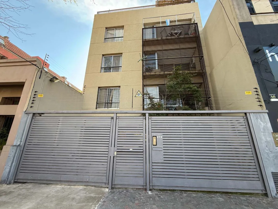 Departamento en venta en San Isidro, Alsina 200