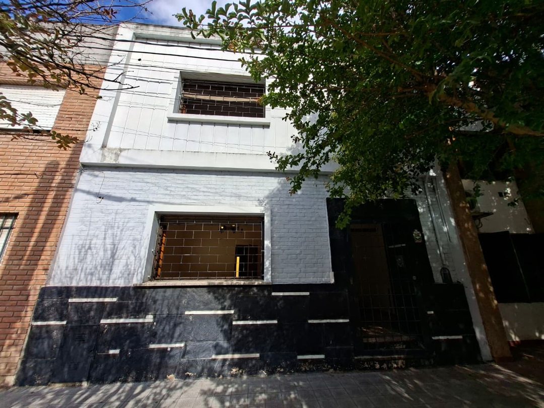 VENTA CASA 3 DORMITORIOS PATIO ALTA CORDOBA