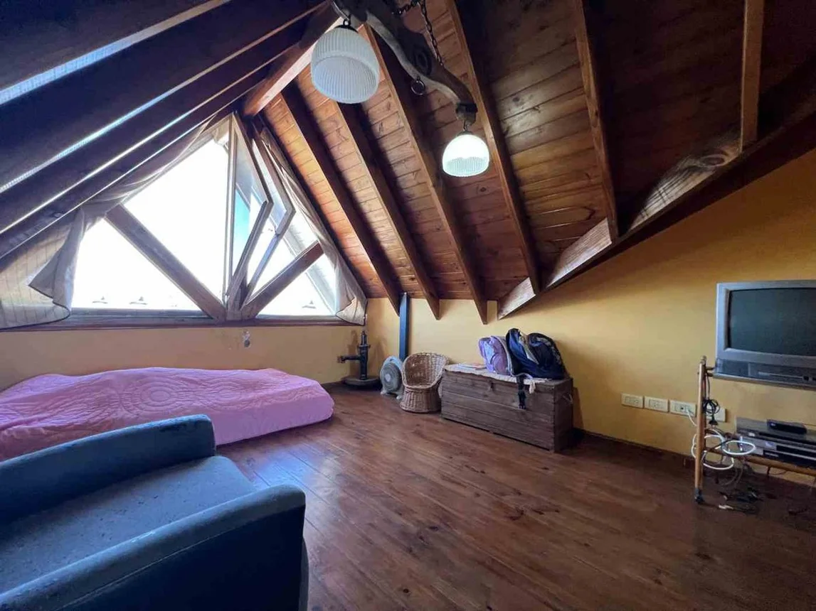 Casa tríplex en venta en Hurlingham, foto 2