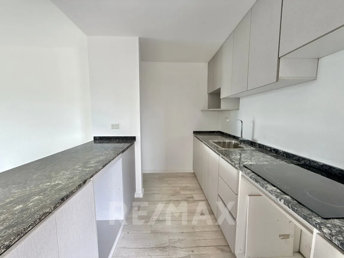 Casa dúplex en venta en Pilar, foto 2