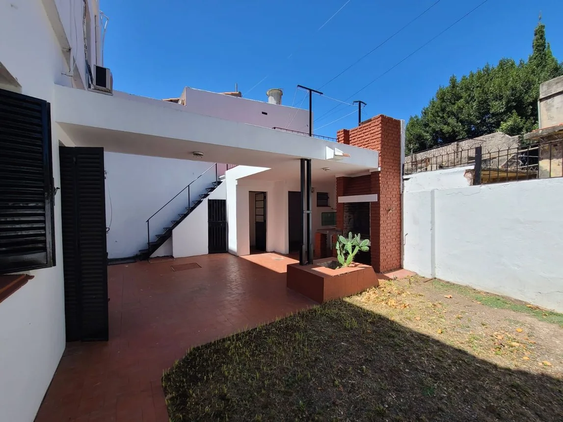 Casa de 5 ambientes en venta en Bernal Este, Avenida San Martín 700, foto 4