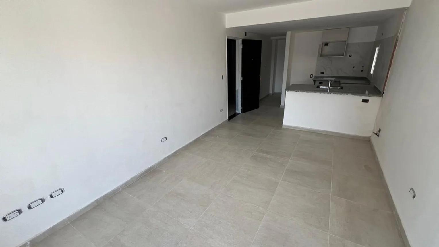 Venta monoambiente divisible c/patio a estrenar, foto 2