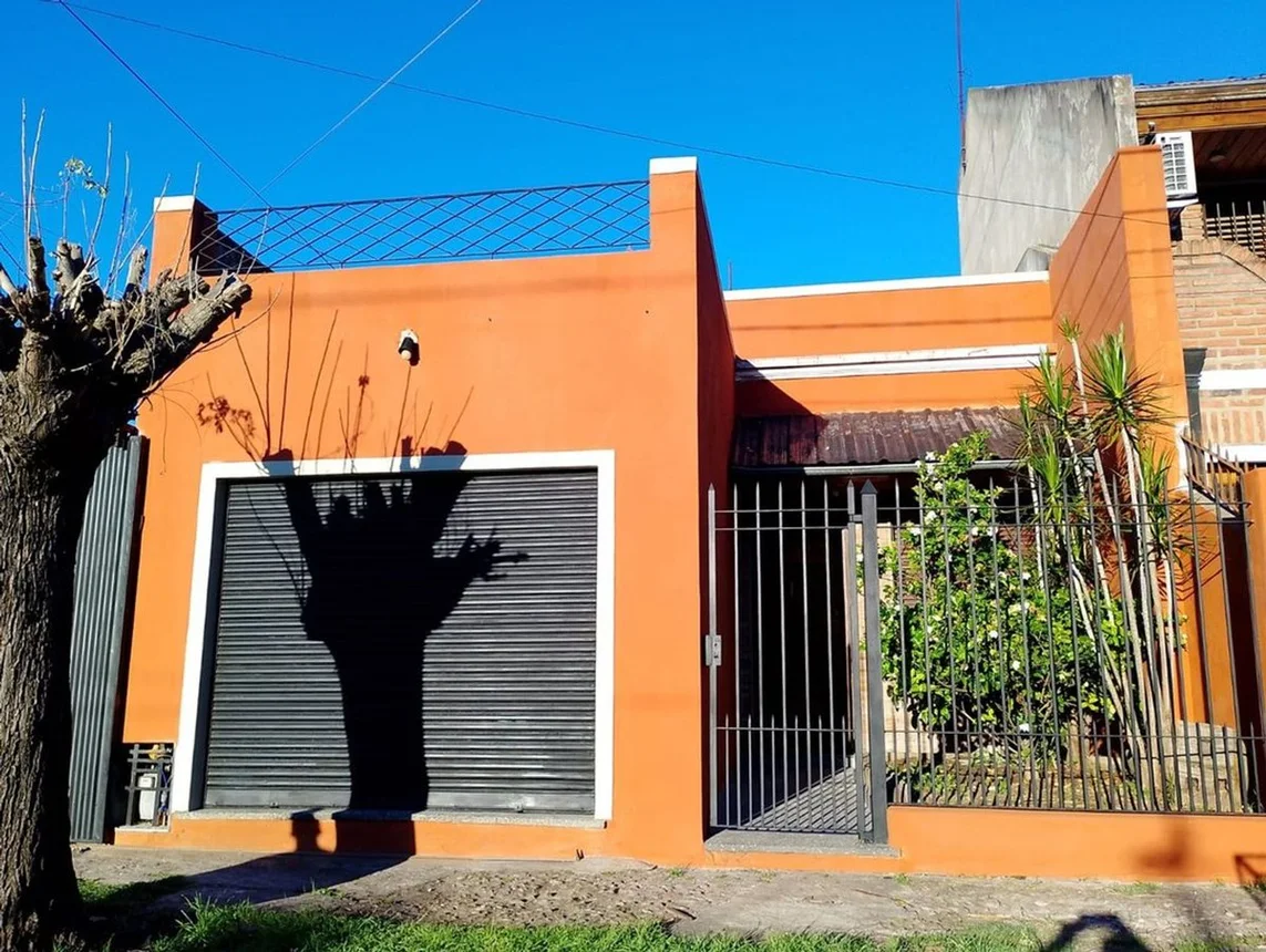 Casa en venta en Lomas de Zamora, foto 2