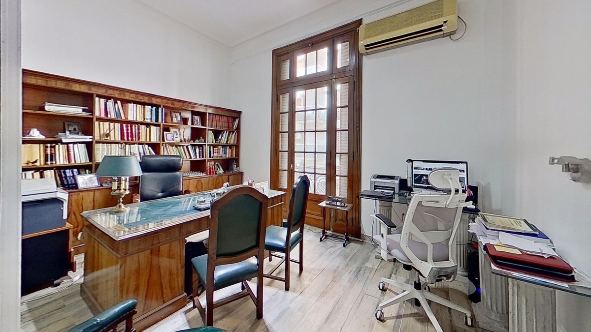 Foto 2 — VENTA OFICINA BARRIO DE BALVANERA