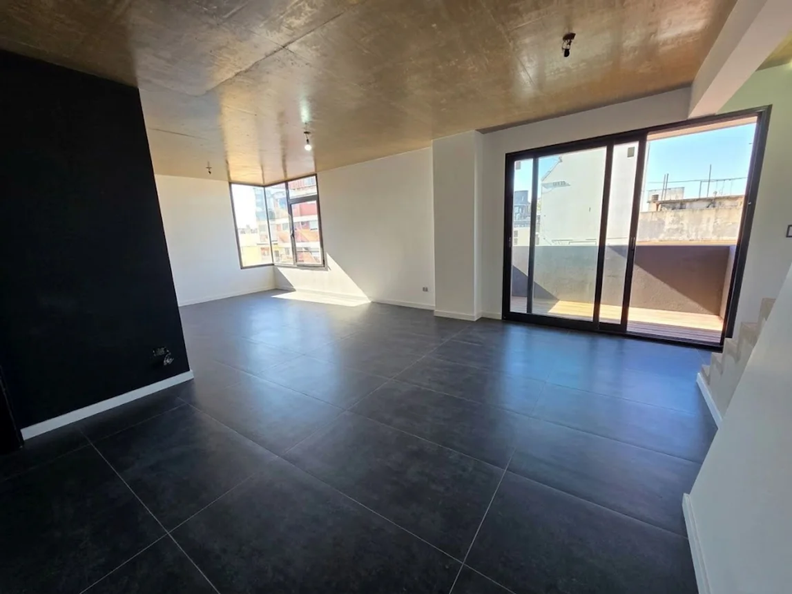 Dúplex de 3 ambientes en venta en Barracas, Coronel Salvadores 1500, foto 2
