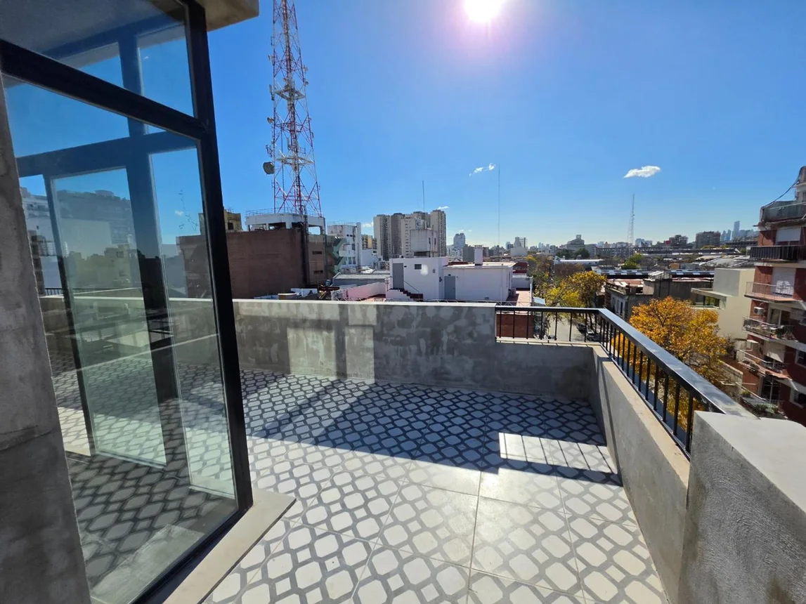 Dúplex de 3 ambientes en venta en Barracas, Coronel Salvadores 1500