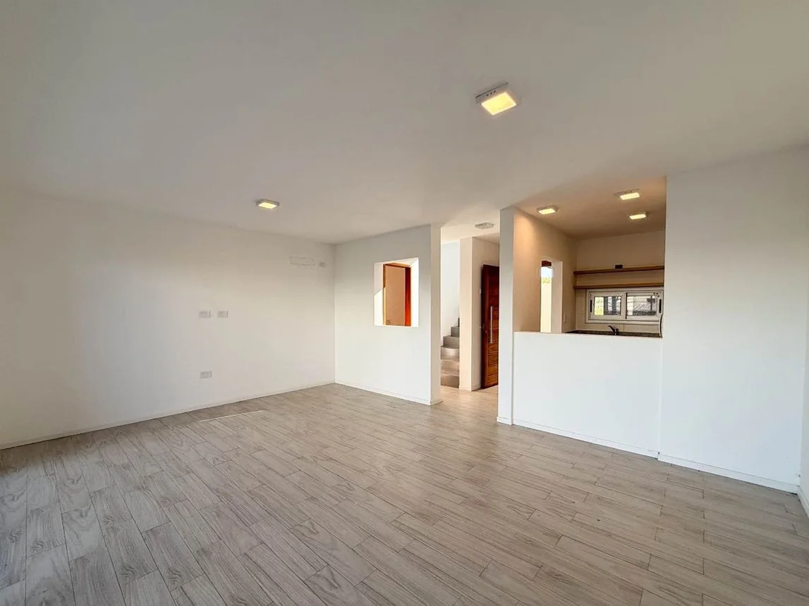 Casa dúplex en venta en City Bell, foto 3