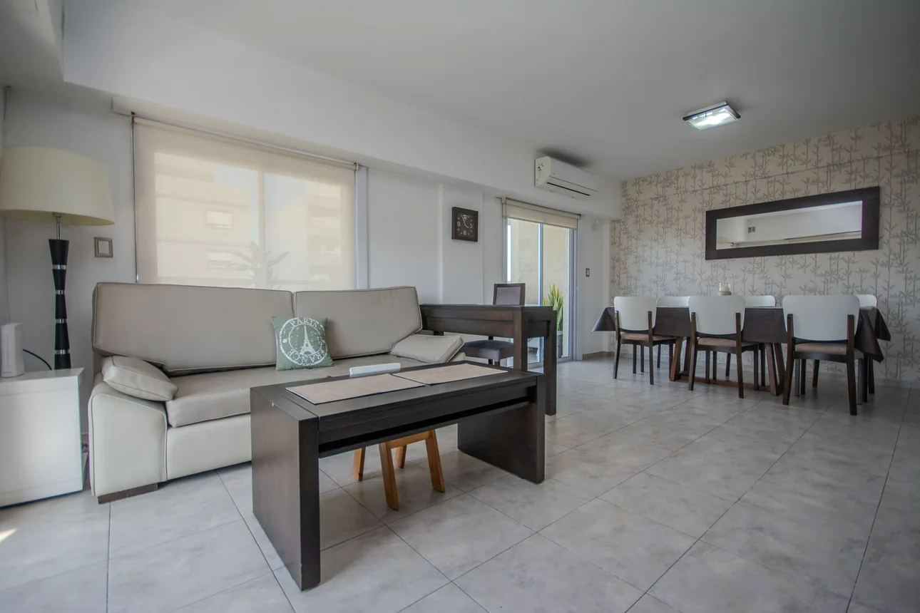 Departamento de 3 ambientes en alquiler en Morón, Yatay 600, foto 2