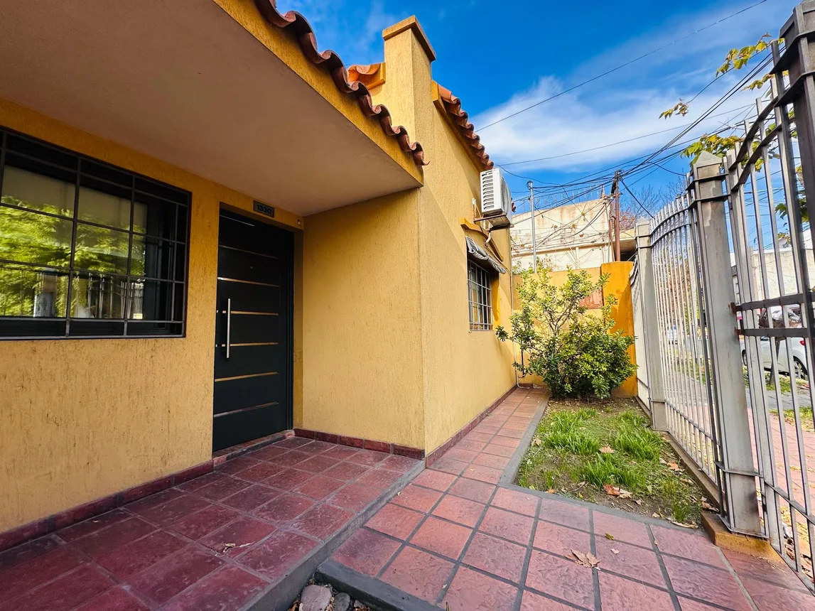 Casa de 3 ambientes en venta en Berazategui, Calle 137 1300, foto 3